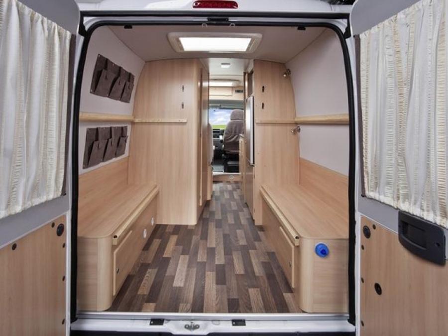Интерьер Knaus BoxStar 2006 года  (фото 10 из 30)